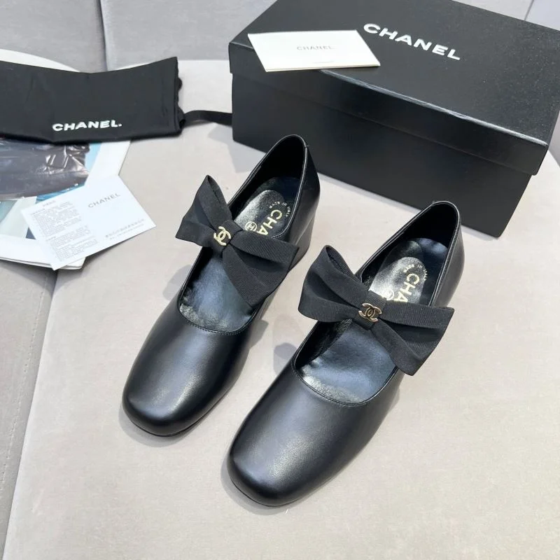 Chanel Heeled Shoes Functional 20330