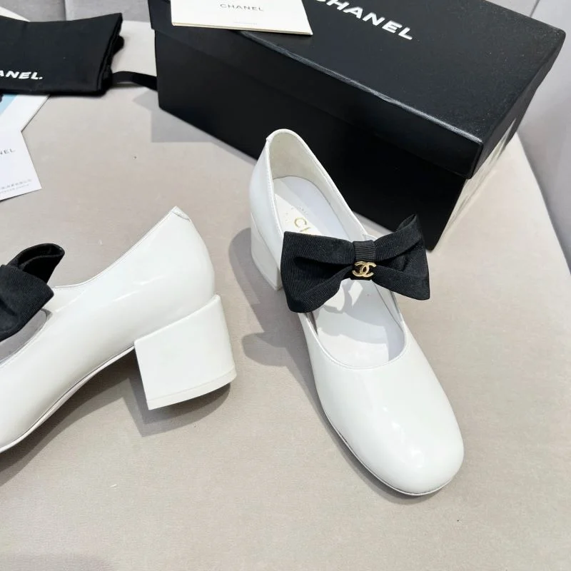 Vibrant Chanel Heeled Shoes 20337