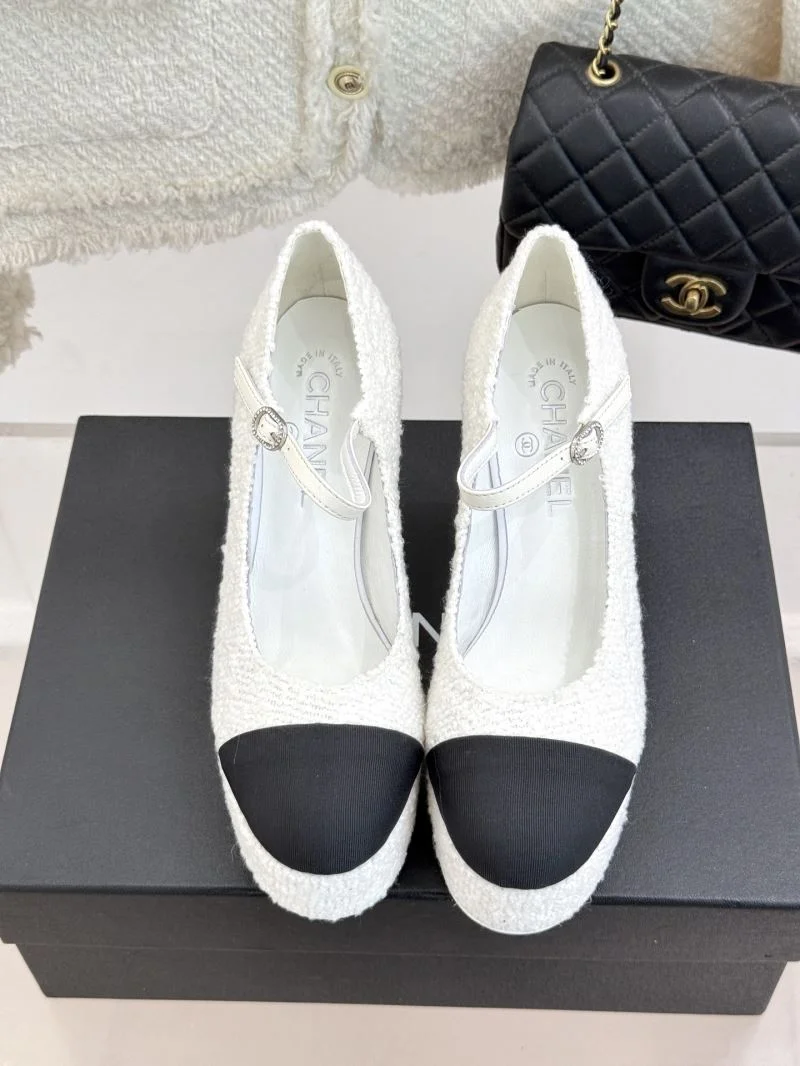 Chanel Heeled Shoes WrinkleFree 19304
