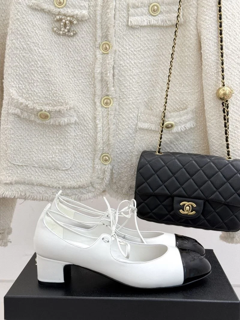 Timeless Chanel Heeled Shoes 19302