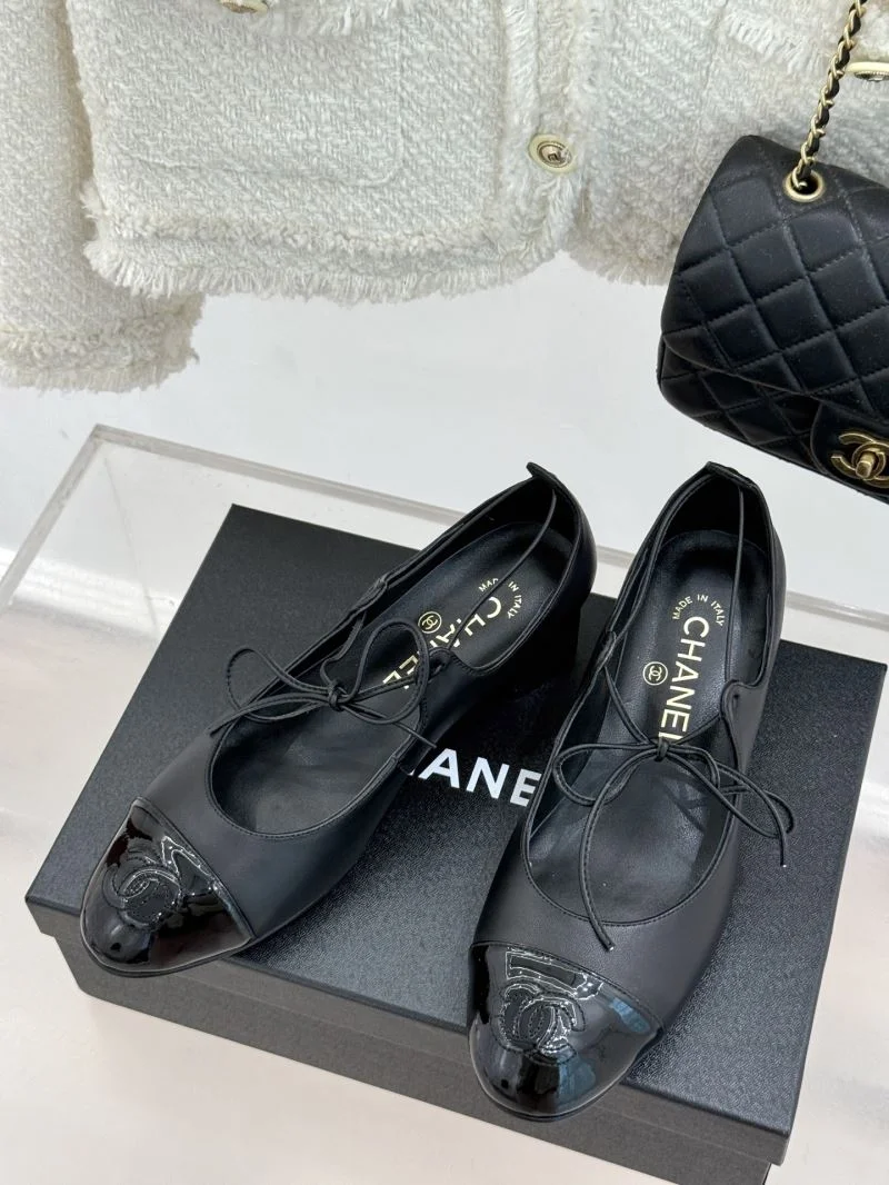 Refined Chanel Heeled Shoes 19317