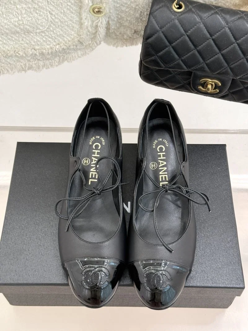 Refined Chanel Heeled Shoes 19317