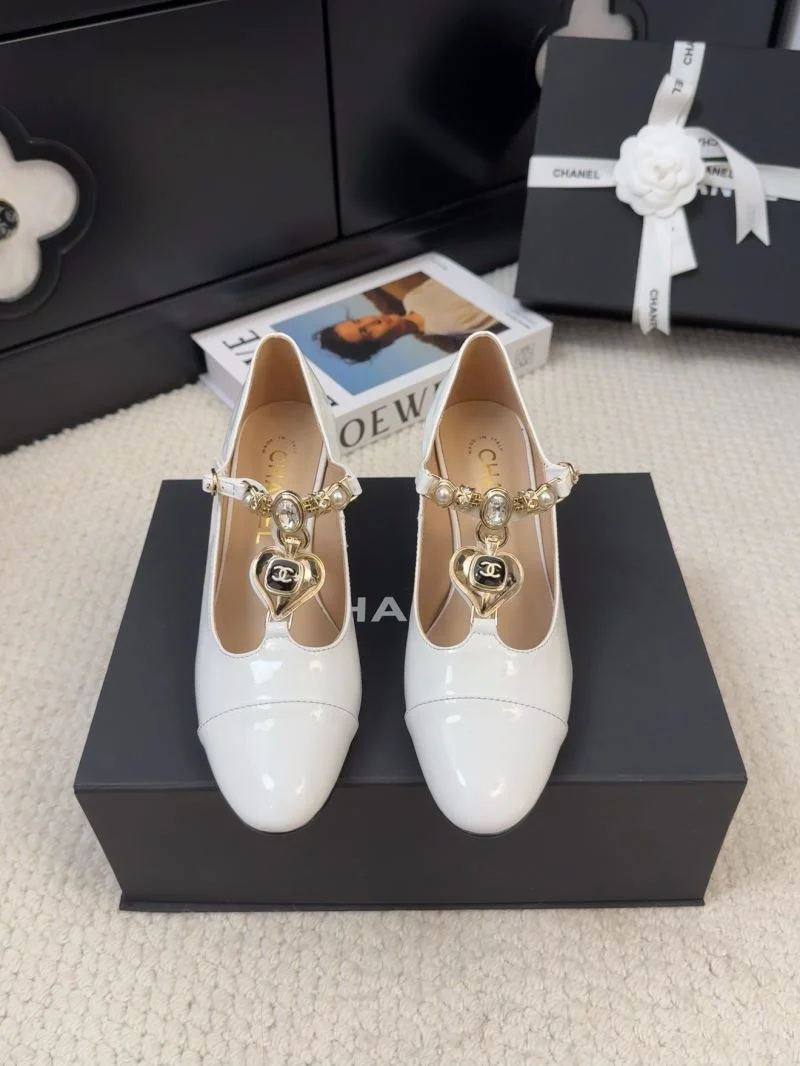 Chanel Heeled Shoes FreshLook 19427