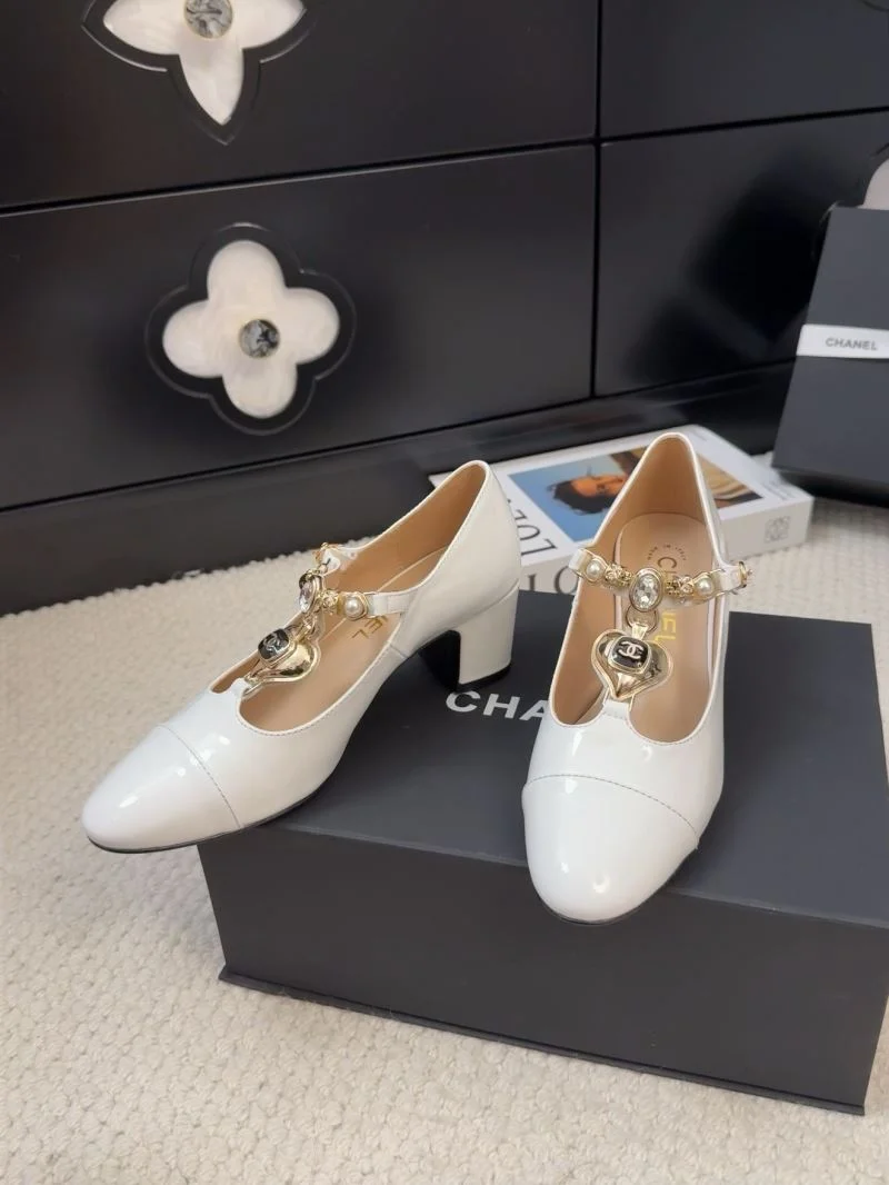 Chanel Heeled Shoes FreshLook 19427