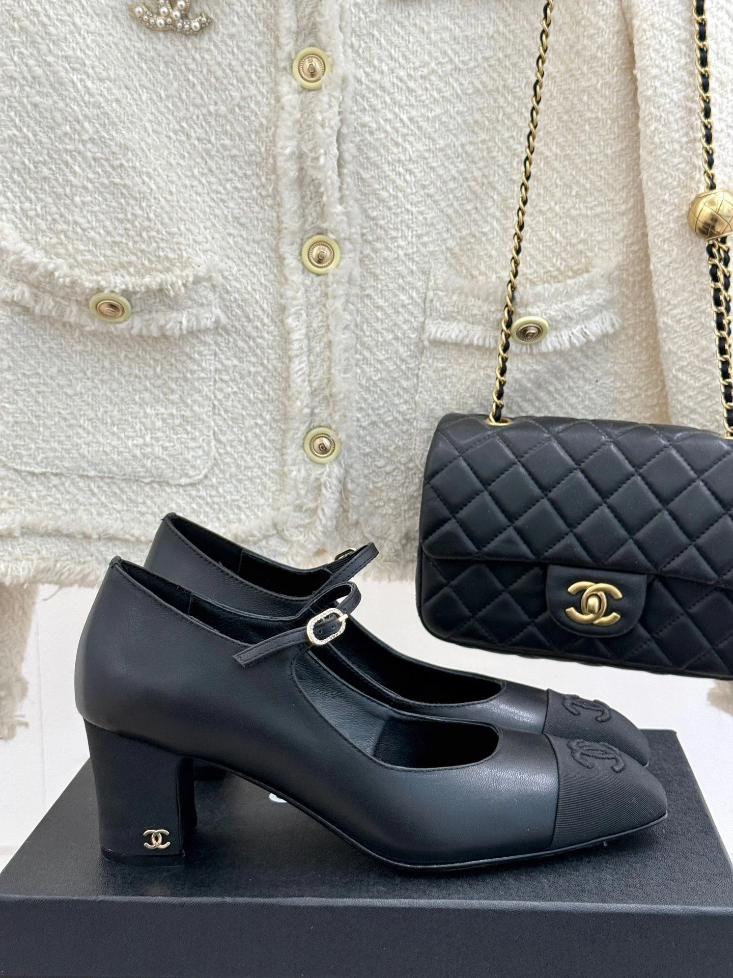Chanel Heeled Shoes Durable 18189