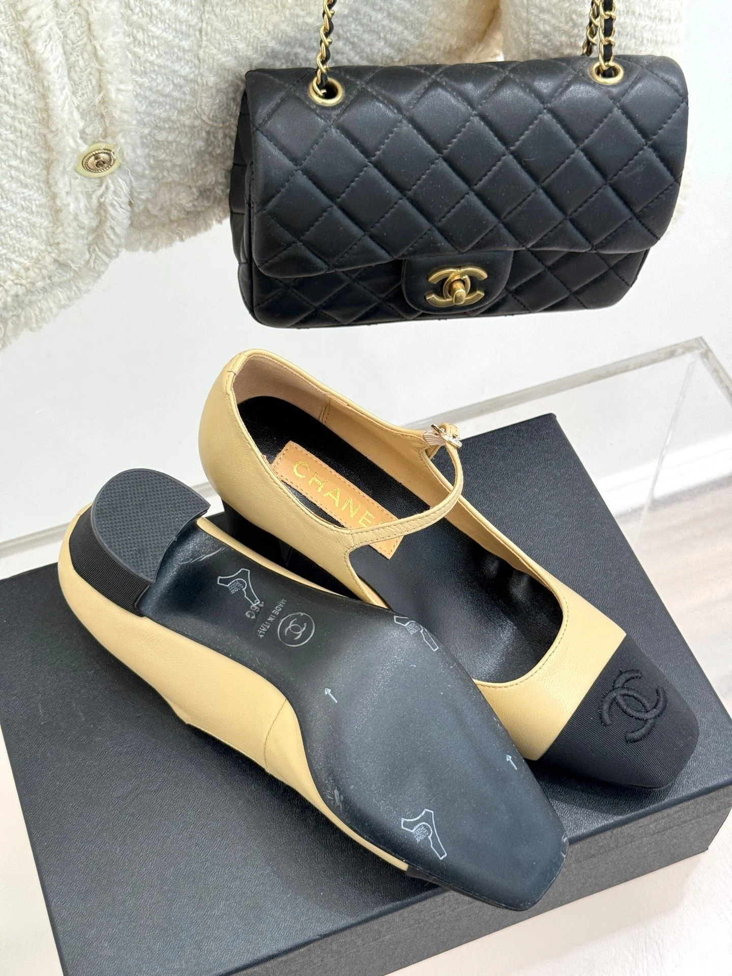 Chanel Heeled Shoes Durable 18190