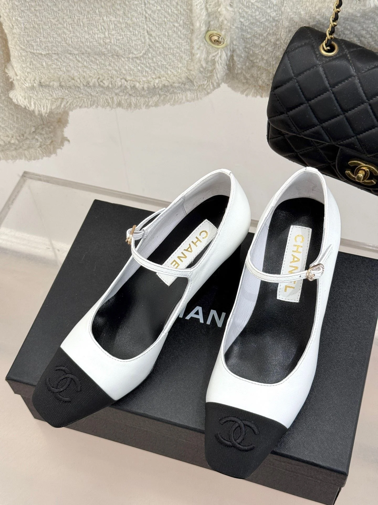 Chanel Heeled Shoes Chic 18197