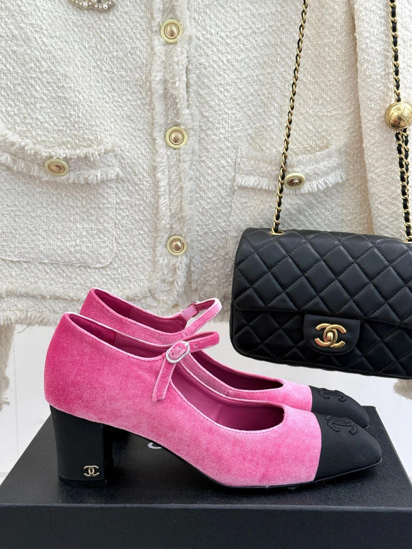 Chanel Heeled Shoes RelaxedFit 18198