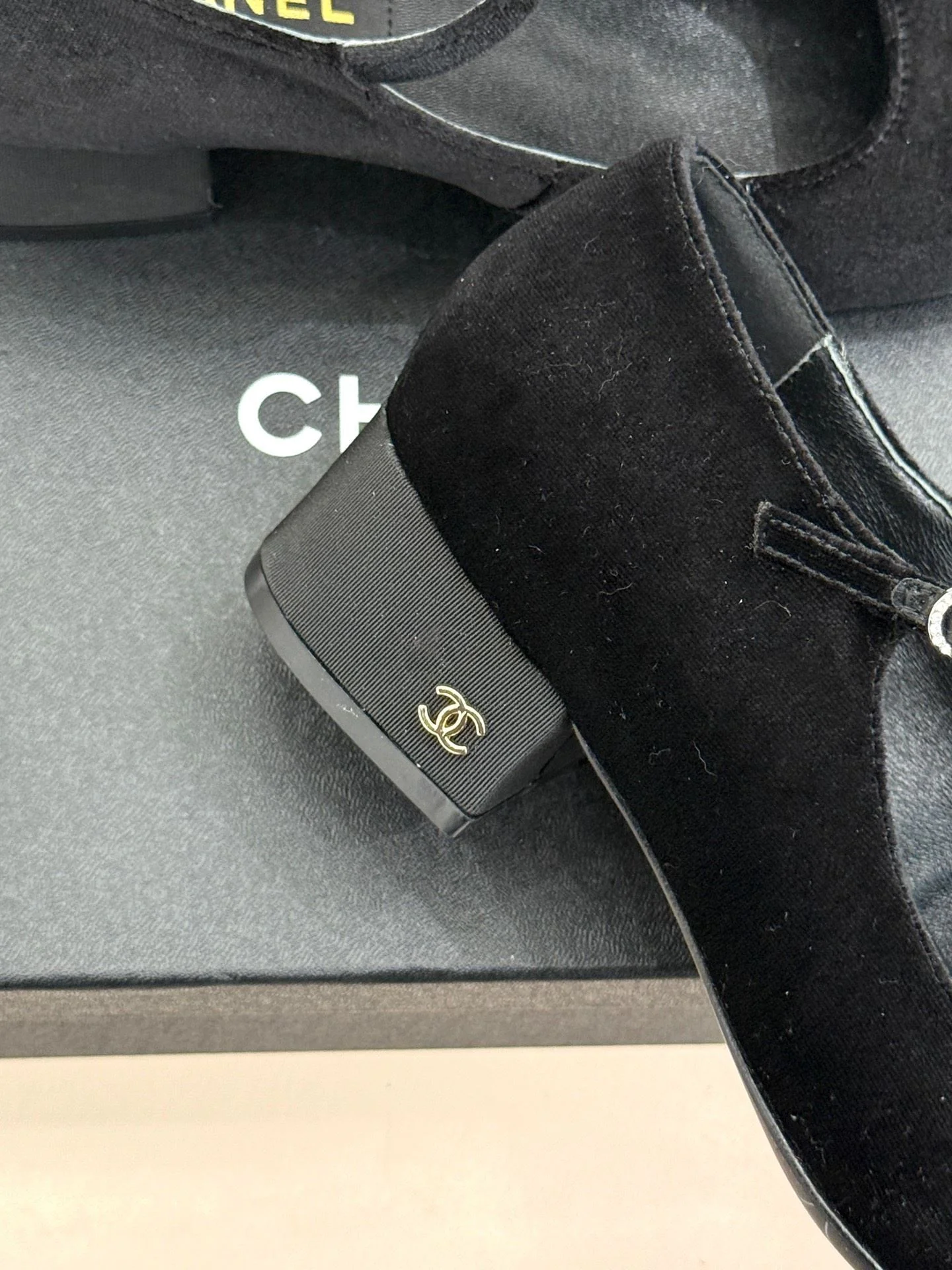 Refined Chanel Heeled Shoes 18191