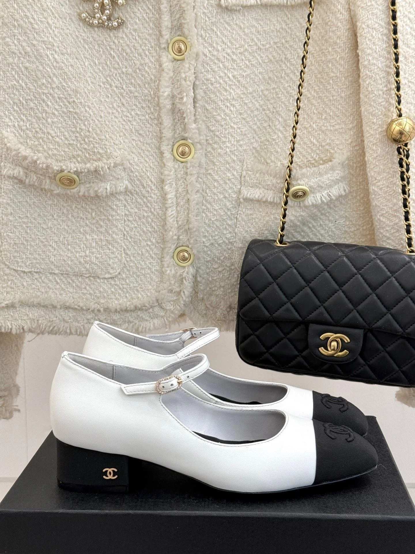 Chanel Heeled Shoes ZeroBulk 18185