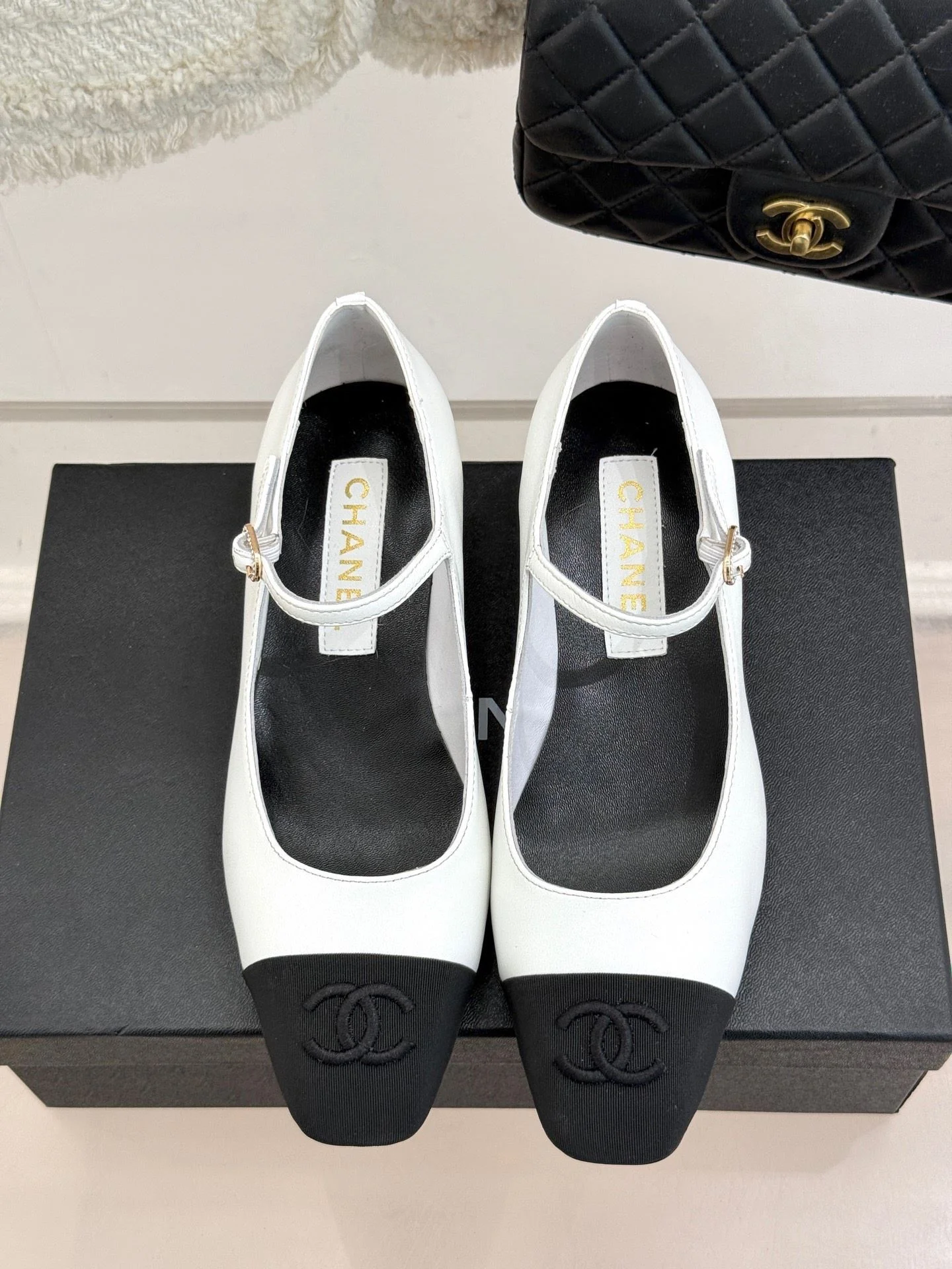 Chanel Heeled Shoes ZeroBulk 18185