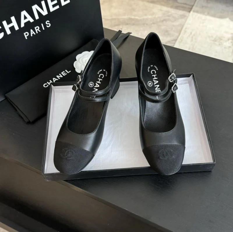 Chanel Heeled Shoes EasyMatch 18241