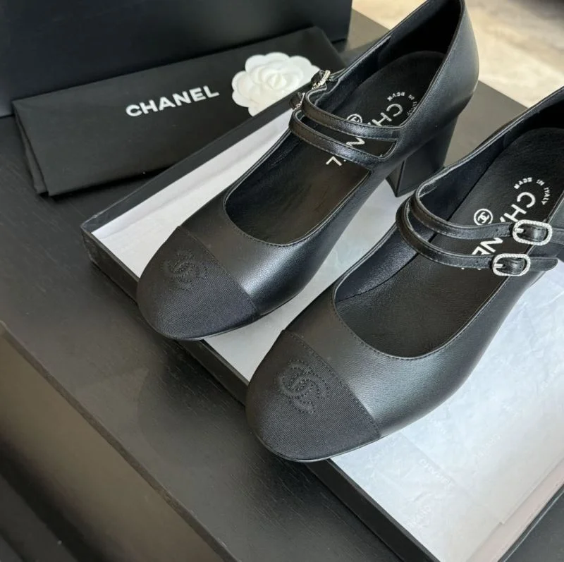 Chanel Heeled Shoes EasyMatch 18241