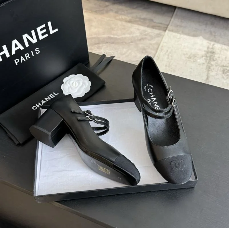 Chanel Heeled Shoes EasyMatch 18241