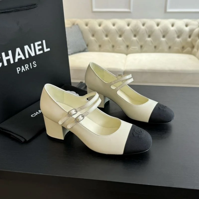TechFriendly Chanel Heeled Shoes 18174
