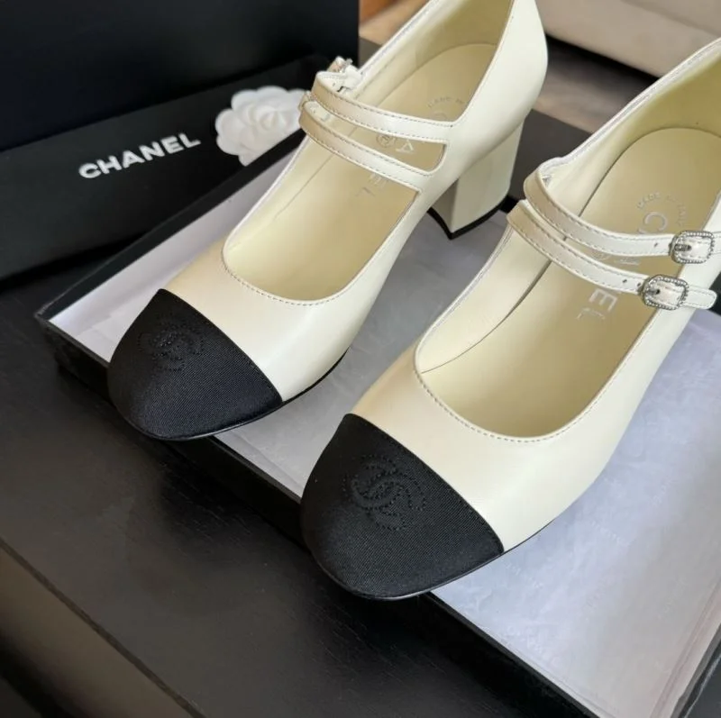 TechFriendly Chanel Heeled Shoes 18174