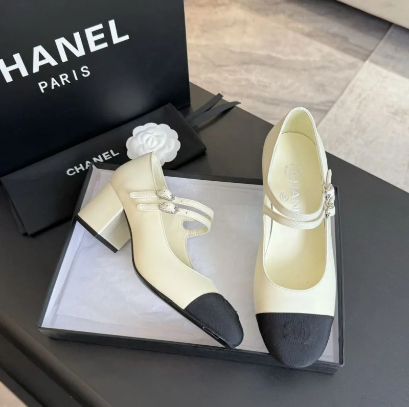 TechFriendly Chanel Heeled Shoes 18174