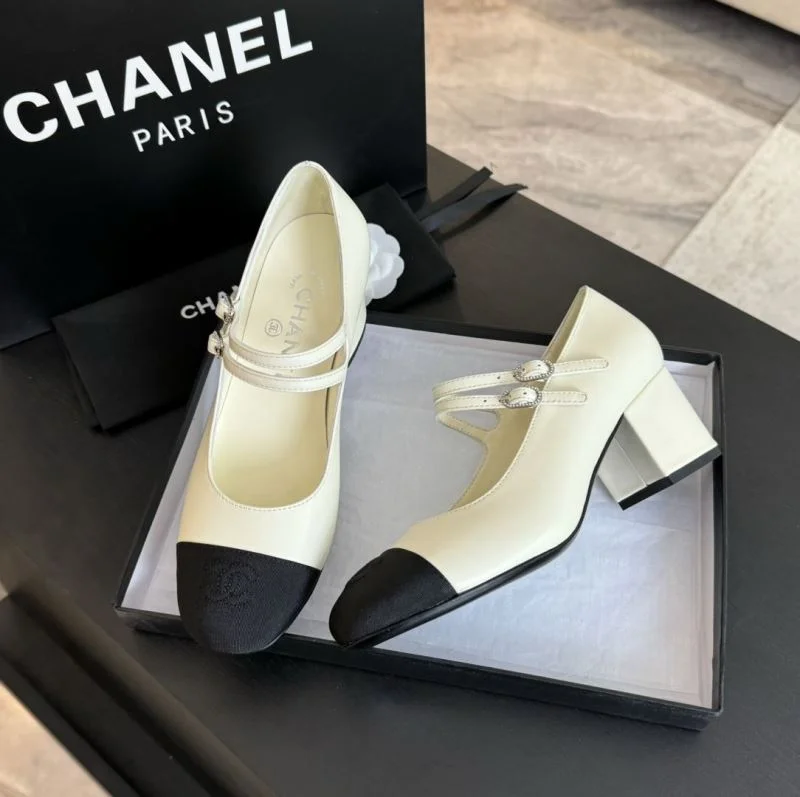 TechFriendly Chanel Heeled Shoes 18174