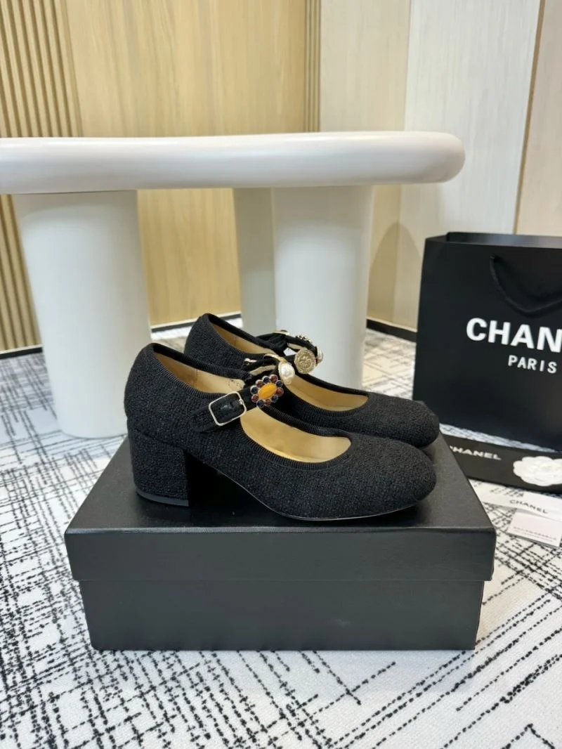 Chanel Heeled Shoes WellDesigned 18172