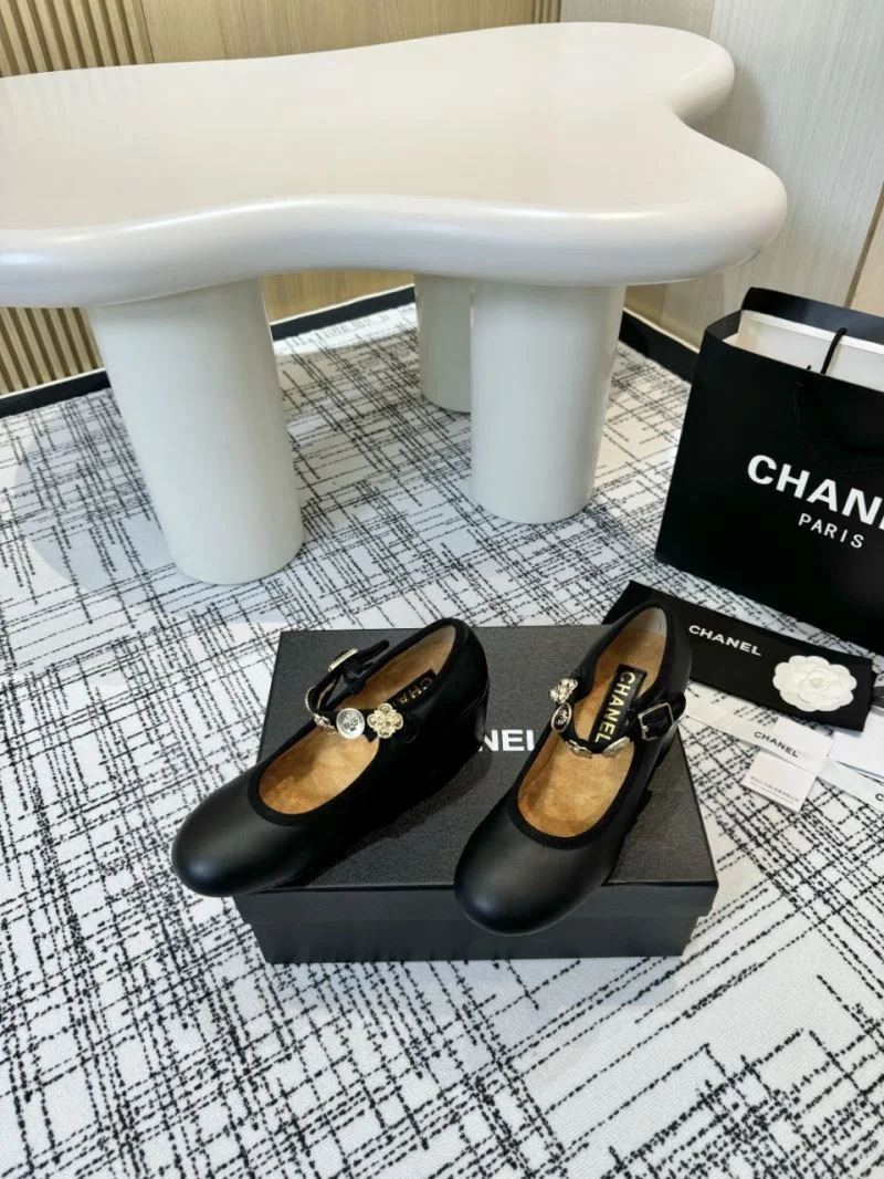 Chanel Heeled Shoes UrbanStyle 18166