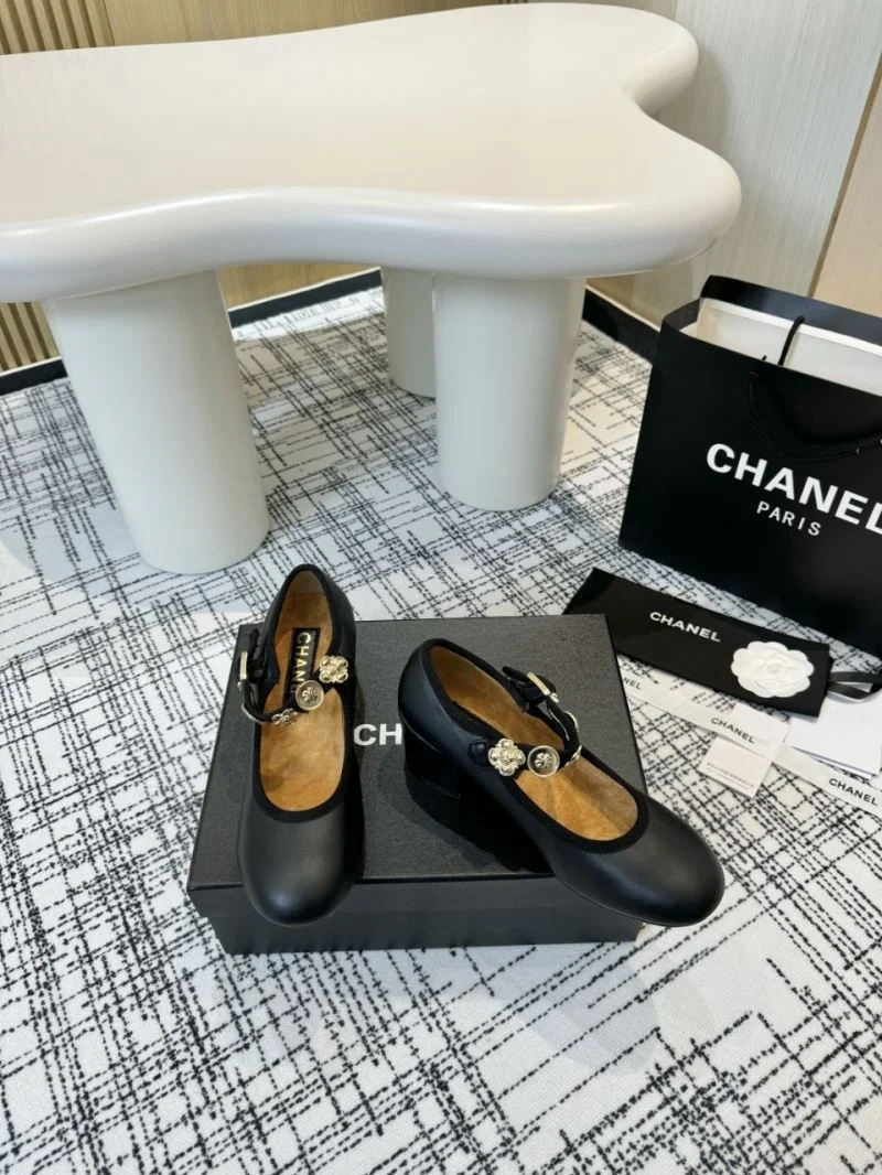 Chanel Heeled Shoes UrbanStyle 18166