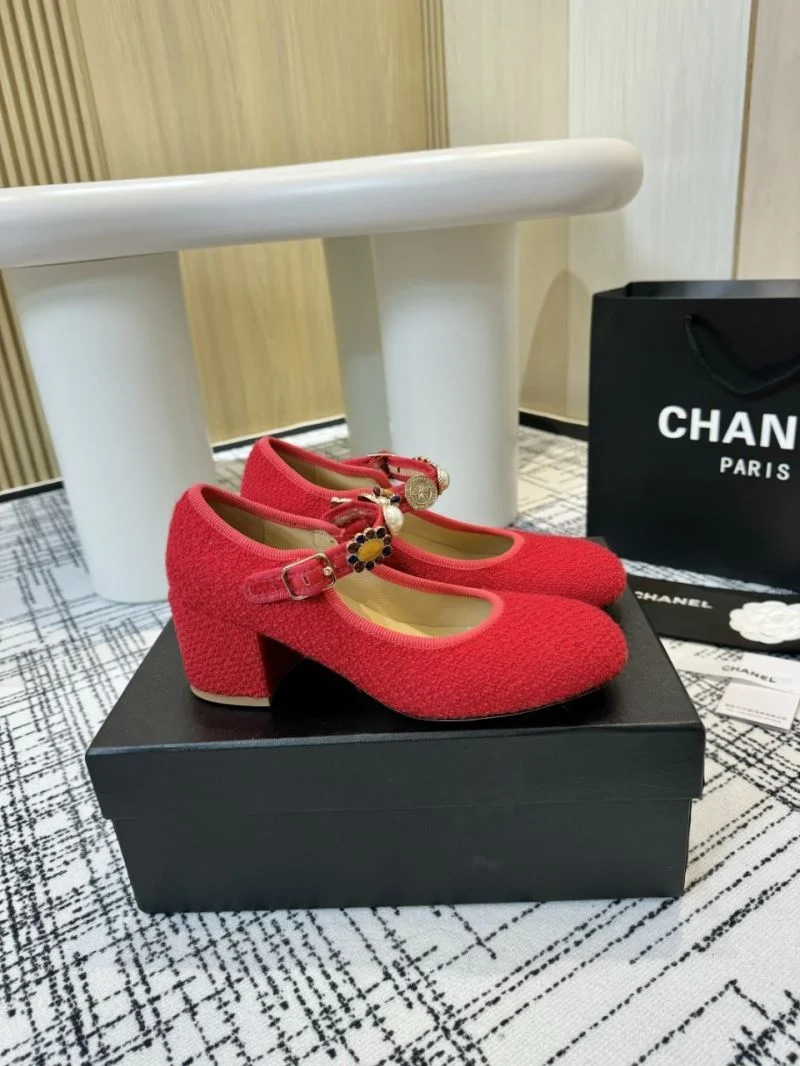 Compact Chanel Heeled Shoes 18199