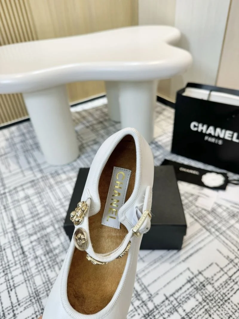 Chanel Heeled Shoes Efficient 18163