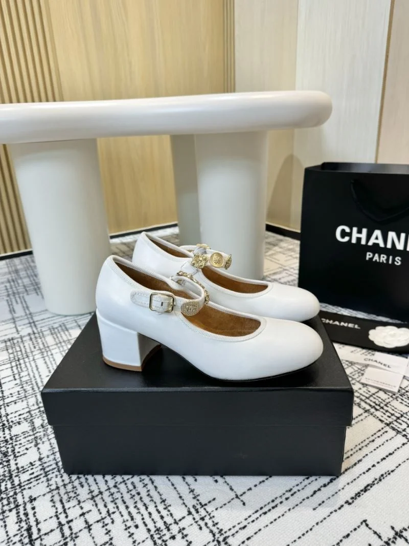 Chanel Heeled Shoes Efficient 18163