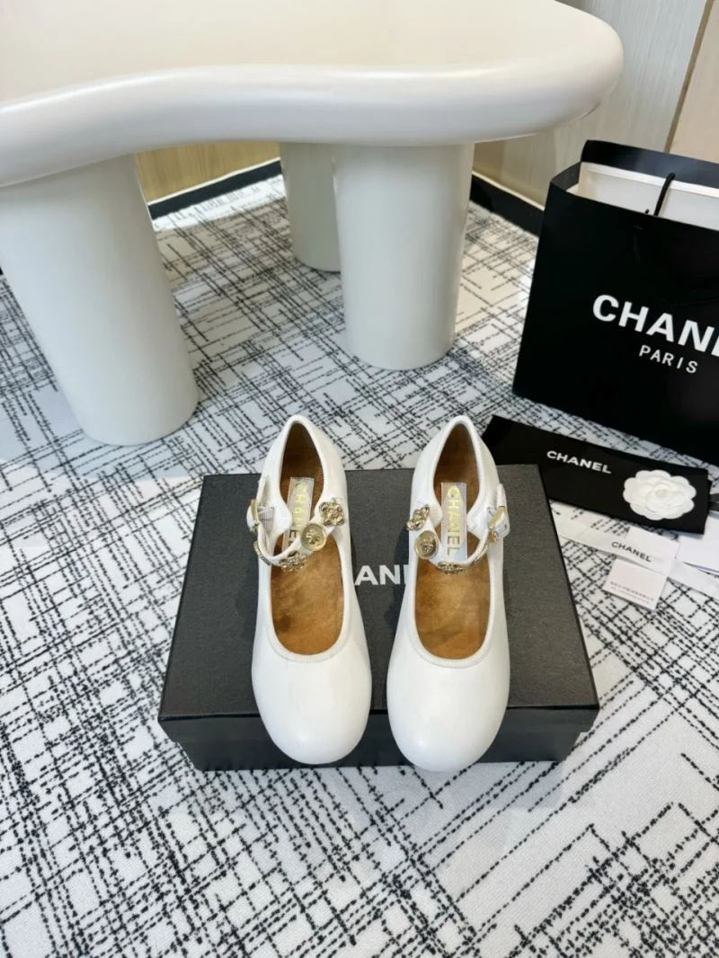 Chanel Heeled Shoes Efficient 18163