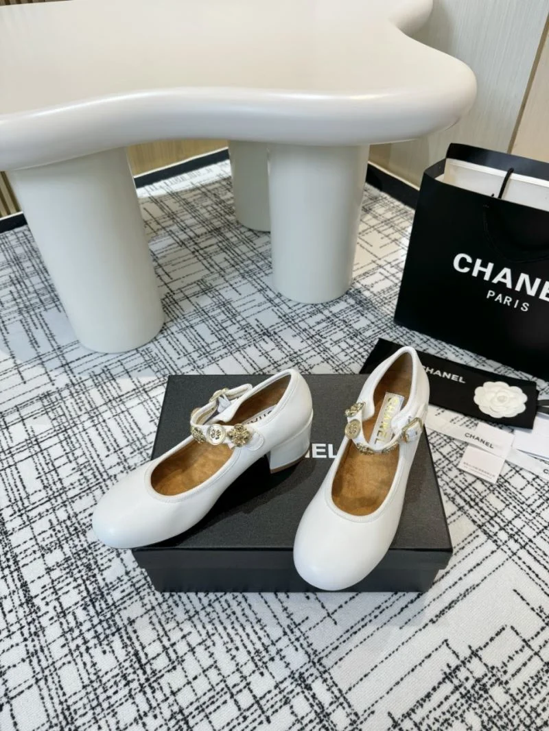 Chanel Heeled Shoes Efficient 18163