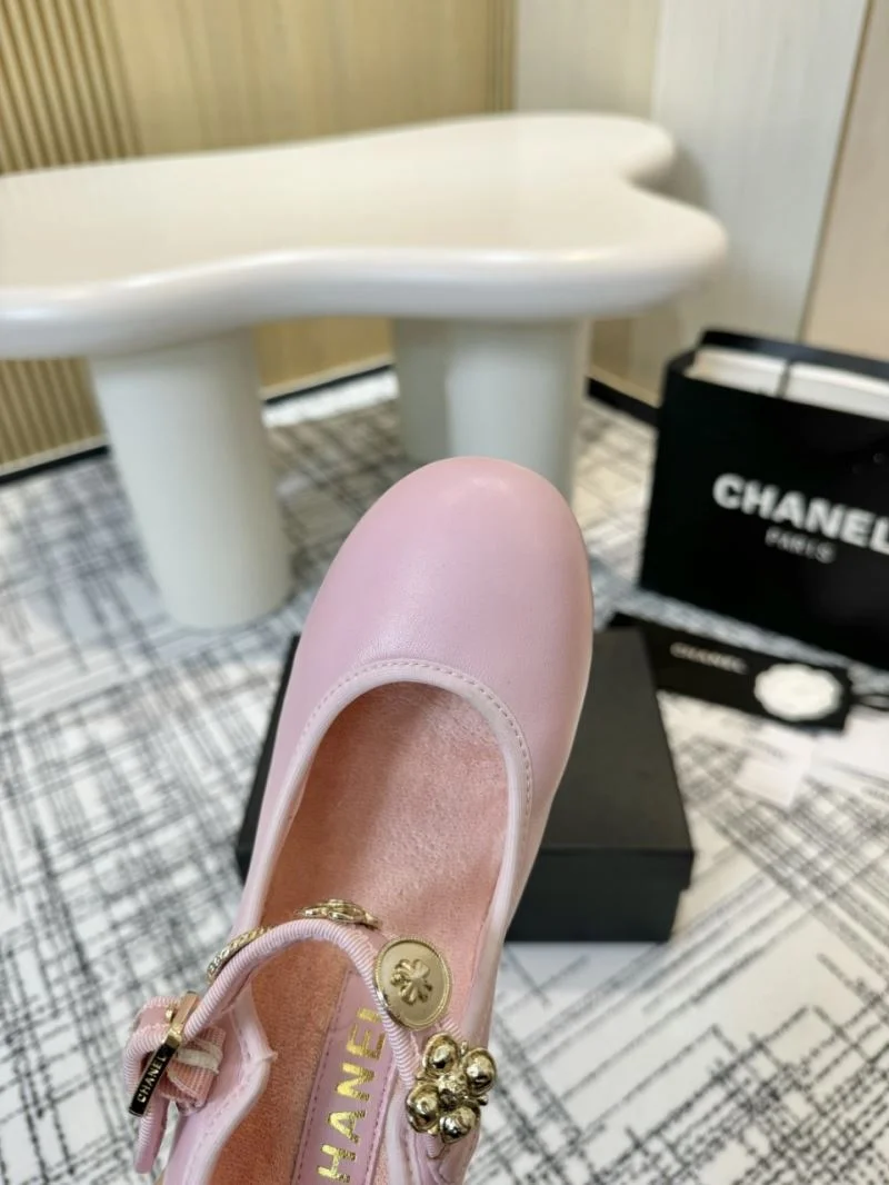 Chanel Heeled Shoes Colorful 18162