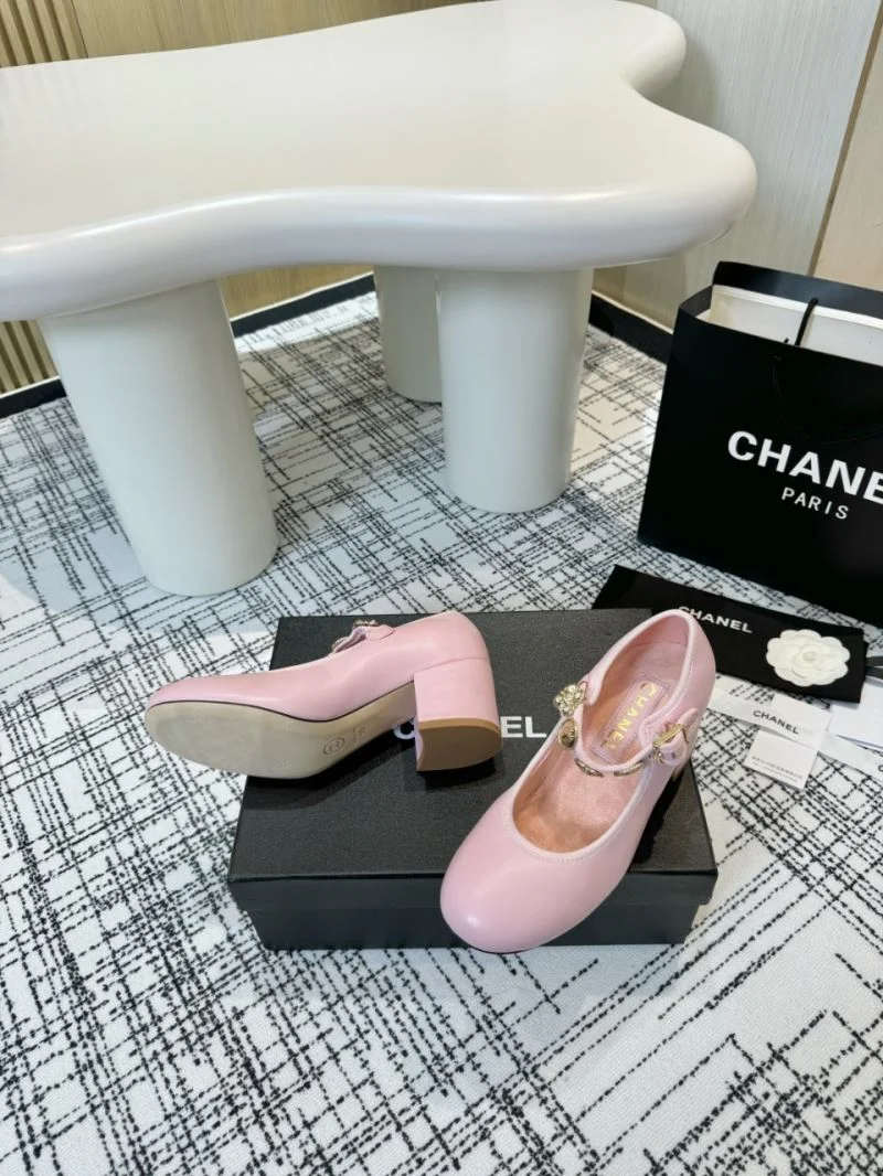 Chanel Heeled Shoes Colorful 18162