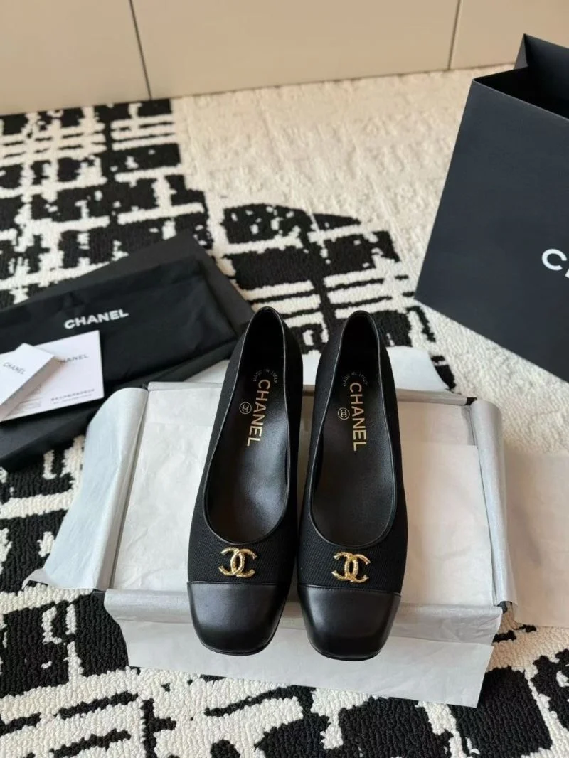 Sporty Chanel Heeled Shoes 18181