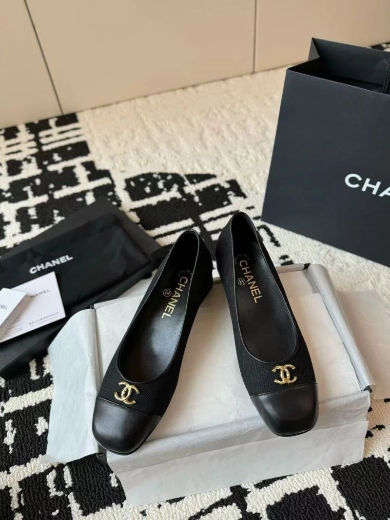 Sporty Chanel Heeled Shoes 18181