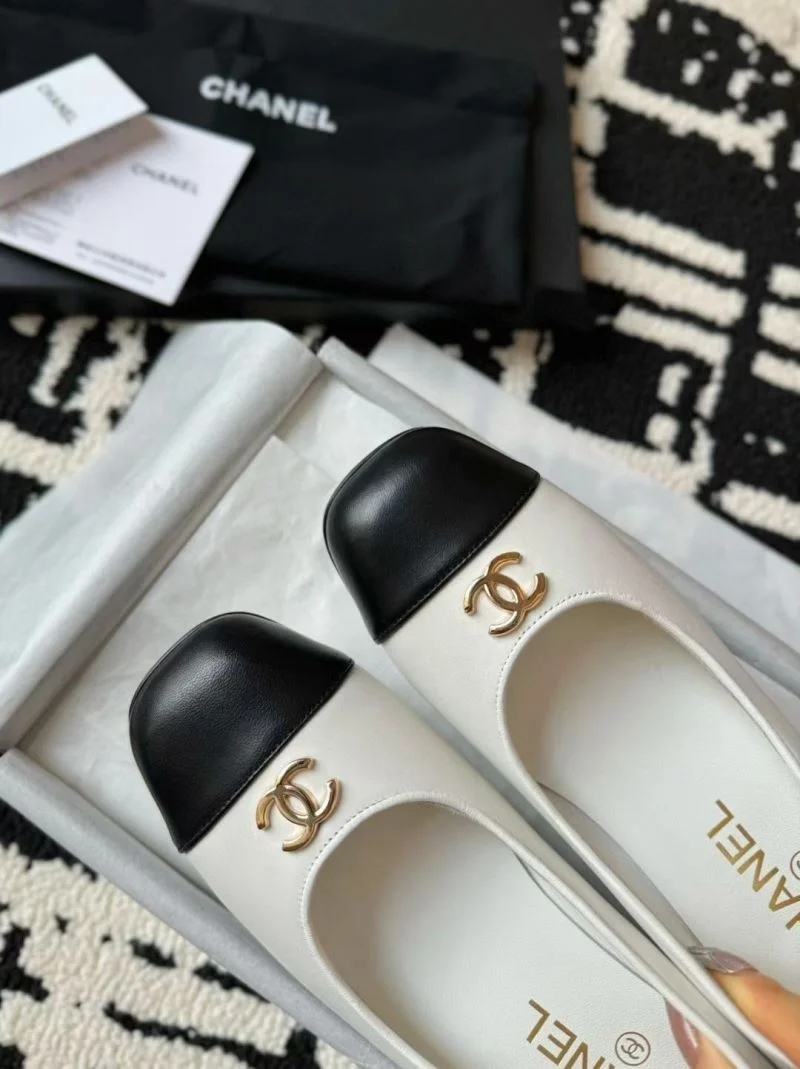 Chanel Heeled Shoes Stretchable 18160