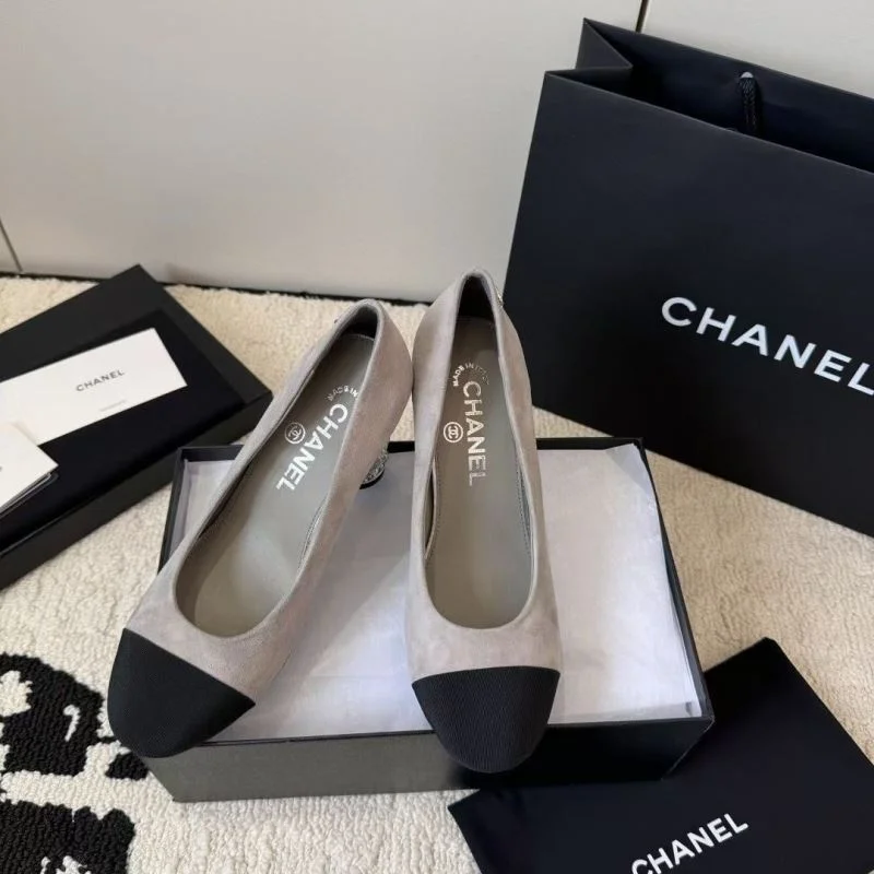 ComfortFit Chanel Heeled Shoes 18143