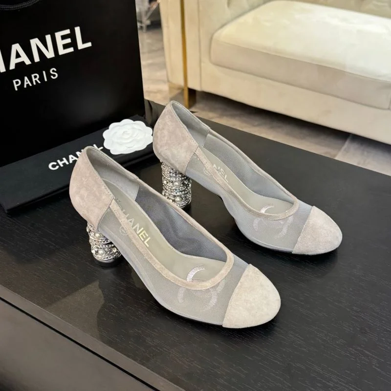 Chanel Heeled Shoes Youthful 18150