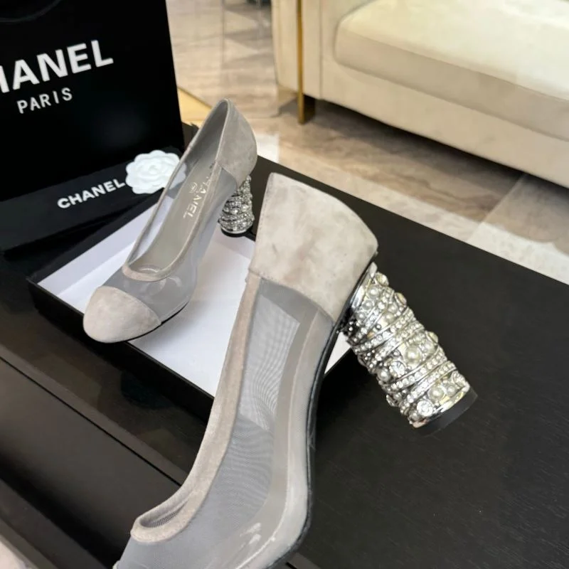 Chanel Heeled Shoes Youthful 18150