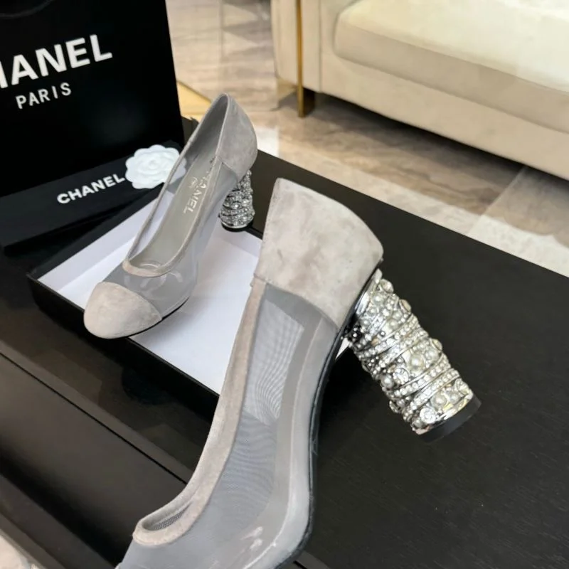 Chanel Heeled Shoes Youthful 18150