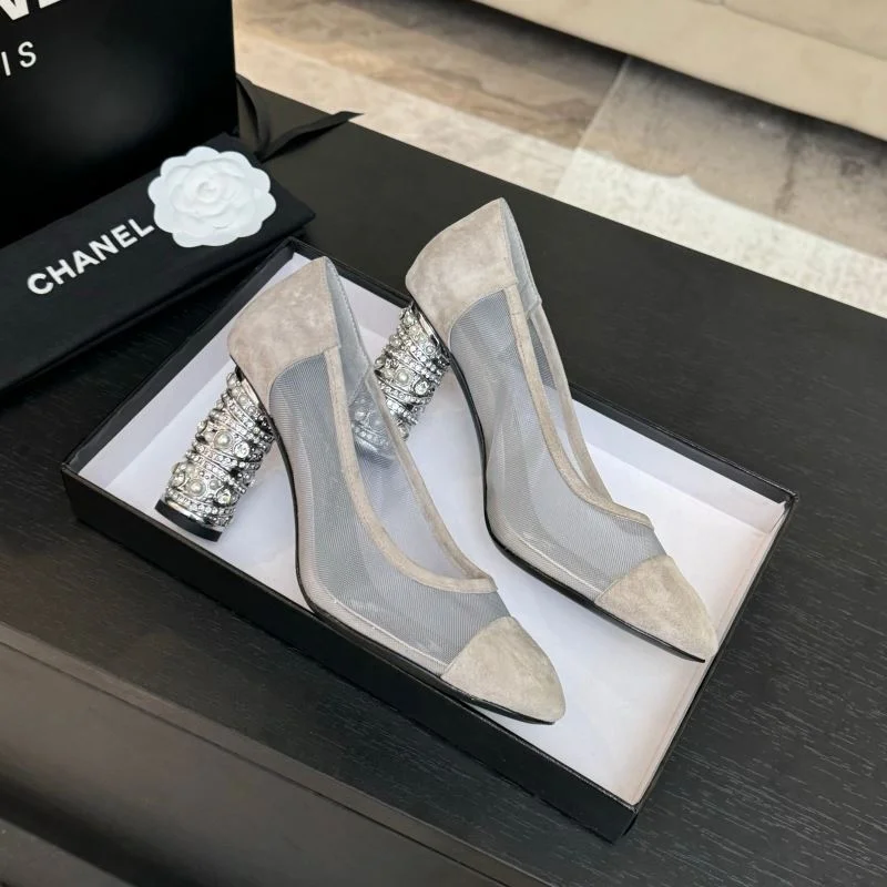 Chanel Heeled Shoes Youthful 18150