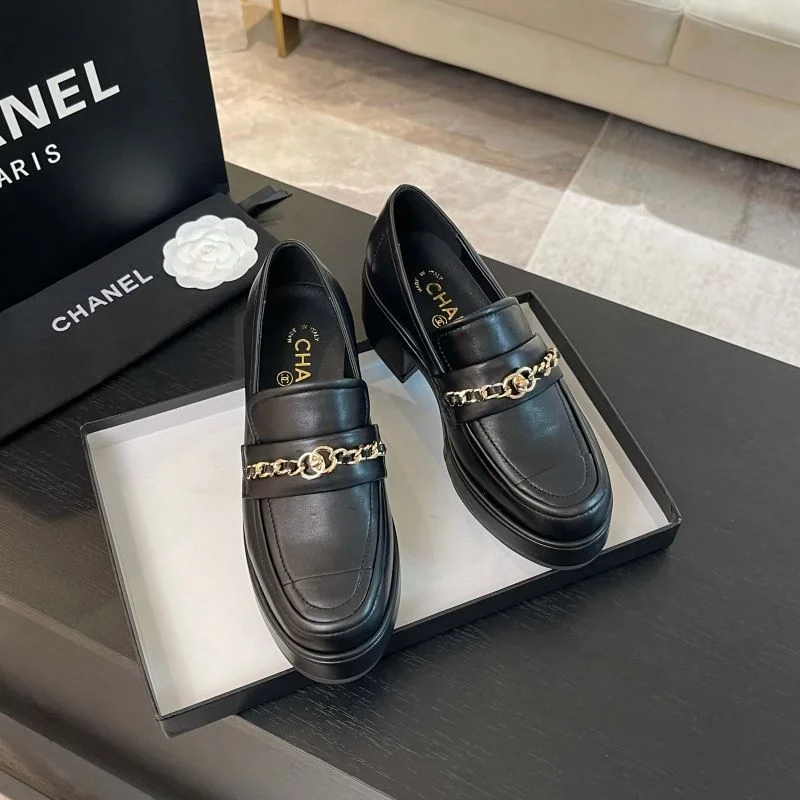 Chanel Heeled Shoes ZeroBulk 18138