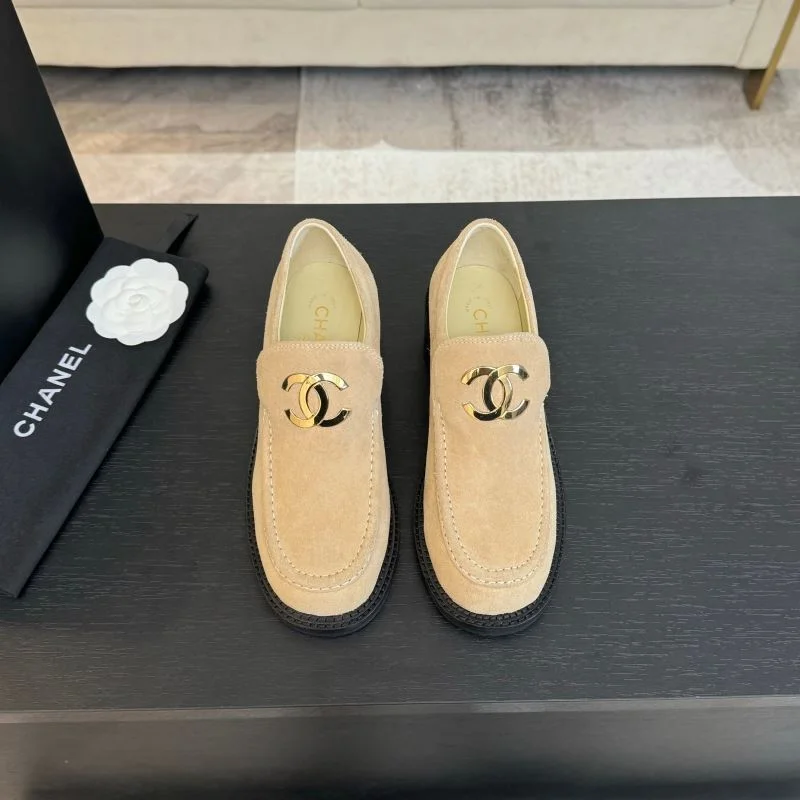 Snug Chanel Heeled Shoes 18129