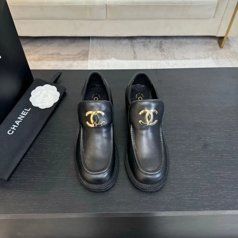 Chanel Heeled Shoes Classic 18135