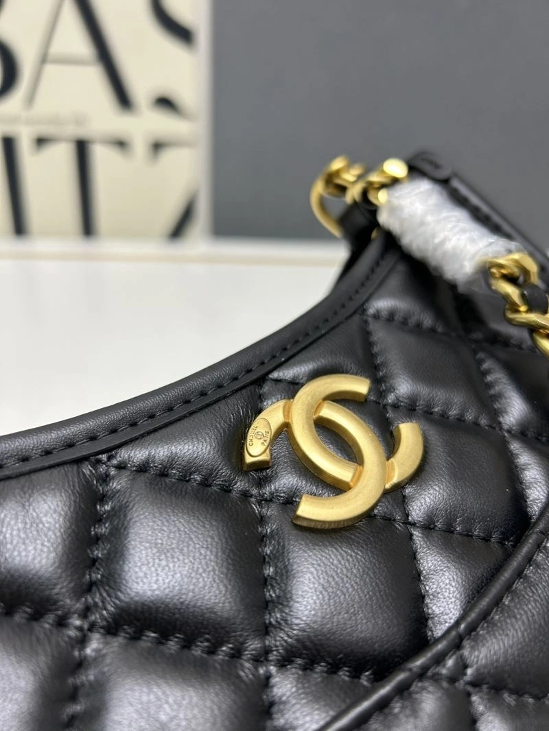 Chanel Hobo Bags Practical 84408