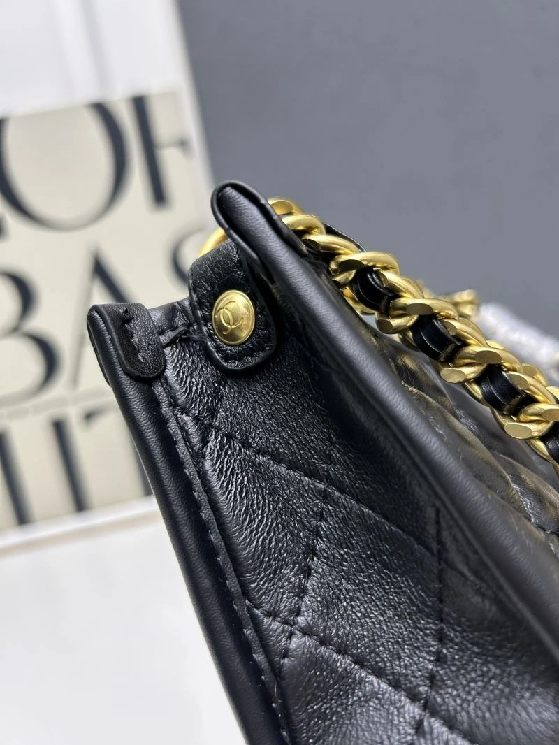 Chanel Hobo Bags Practical 84408