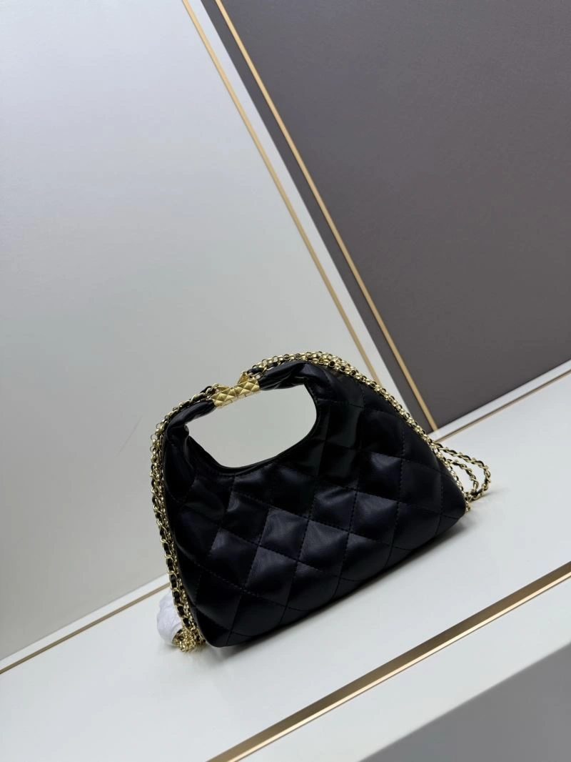 Minimalist Chanel Hobo Bags 84413