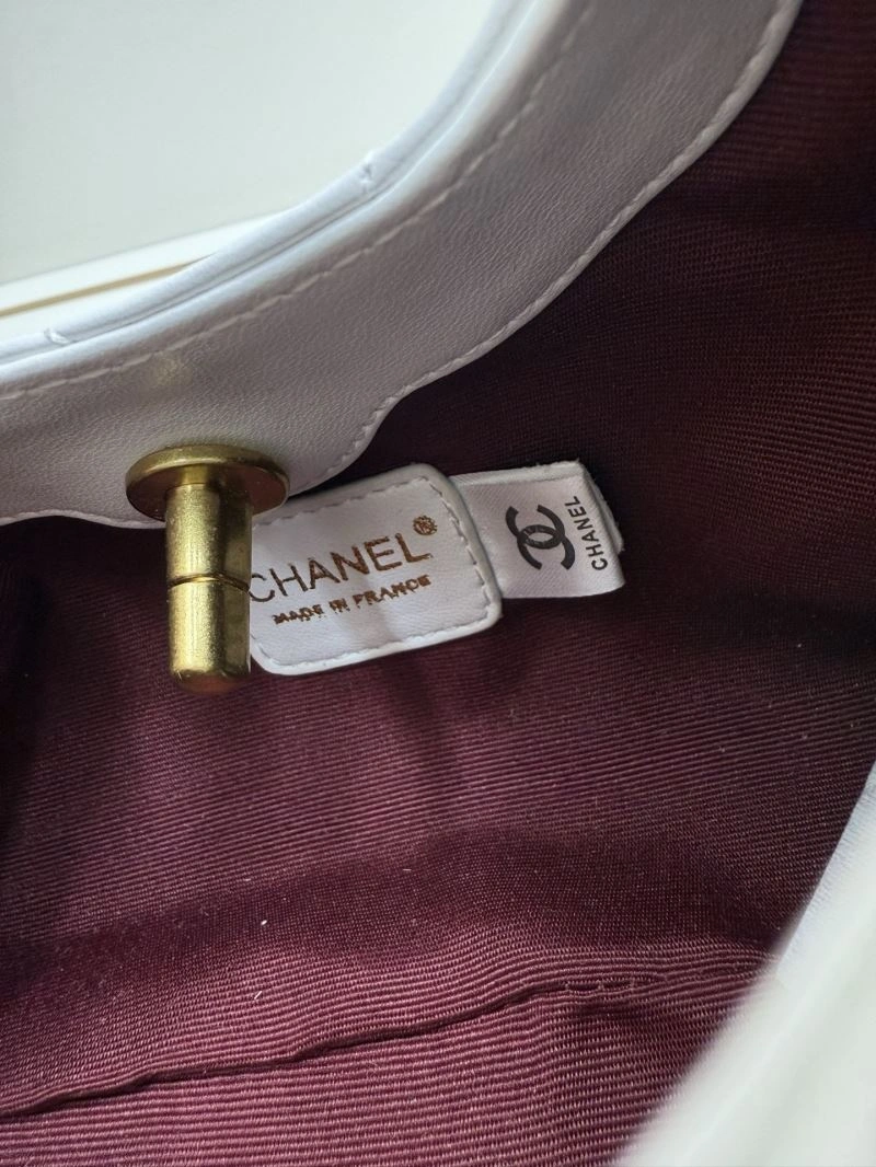 WellDesigned Chanel Hobo Bags 84454