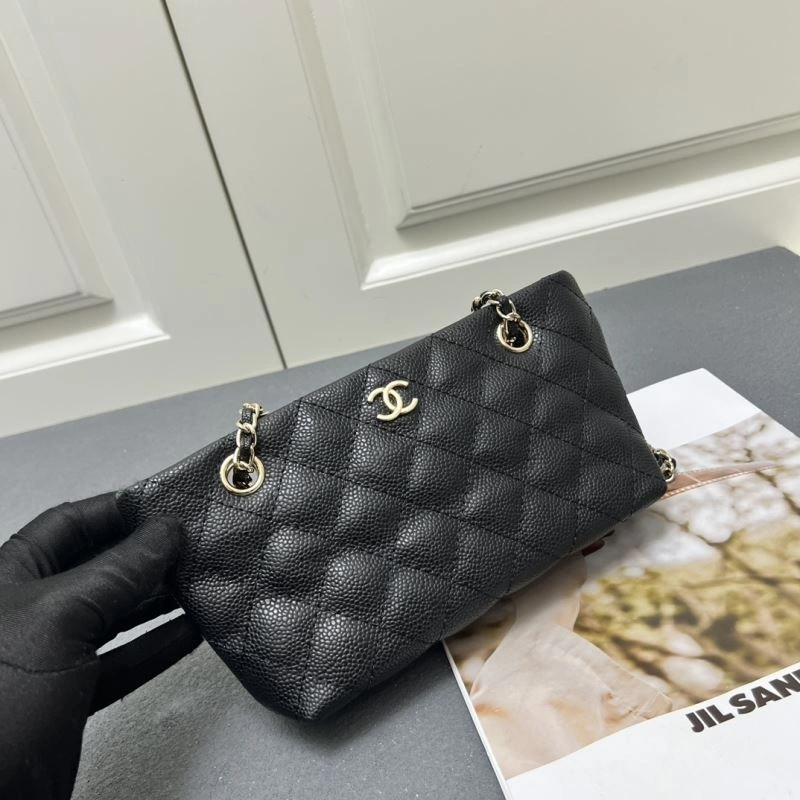 Chanel Hobo Bags Tailored 84407