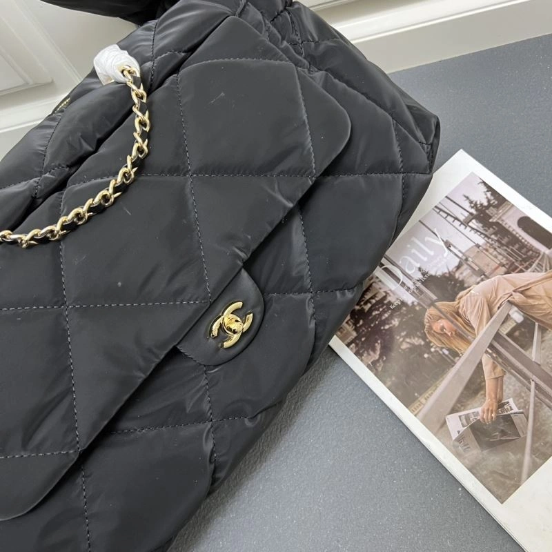 Chanel Hobo Bags Modern 84402