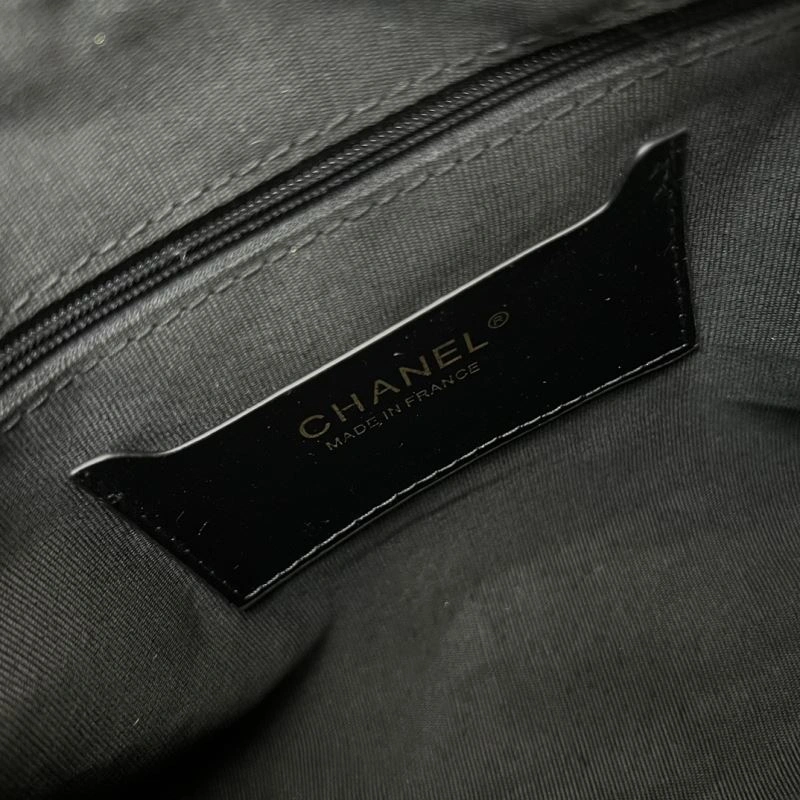 Chanel Hobo Bags Effortless 84436